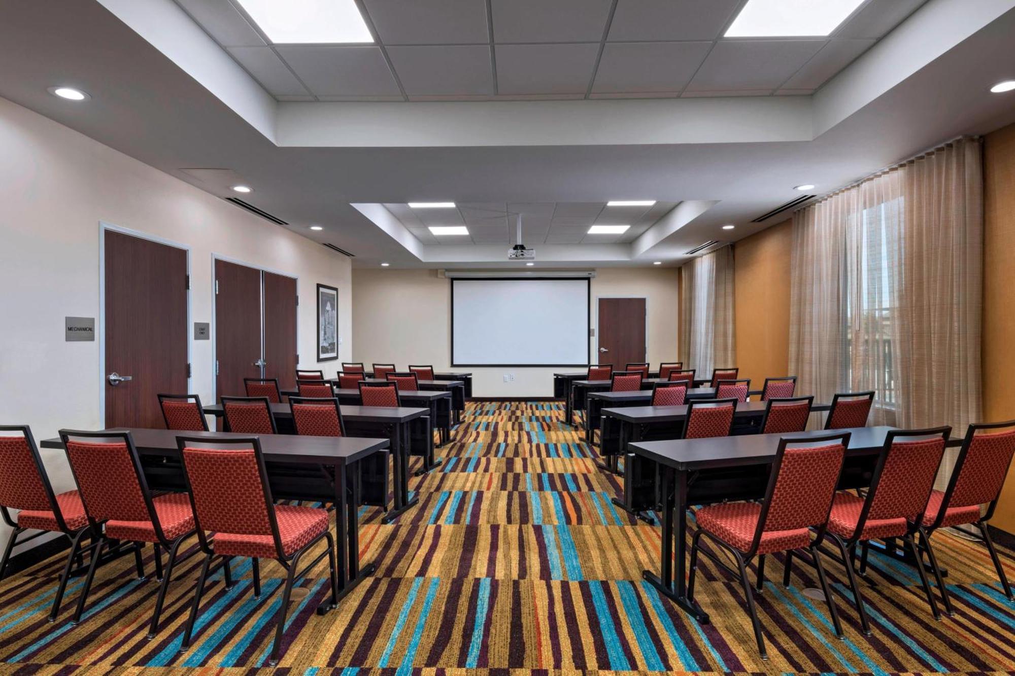 Fairfield Inn & Suites By Marriott Austin Buda Extérieur photo